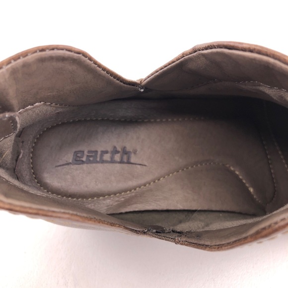 Earth Merlin Taupe Brown Leather Ankle Booties 7 B - Picture 9 of 12